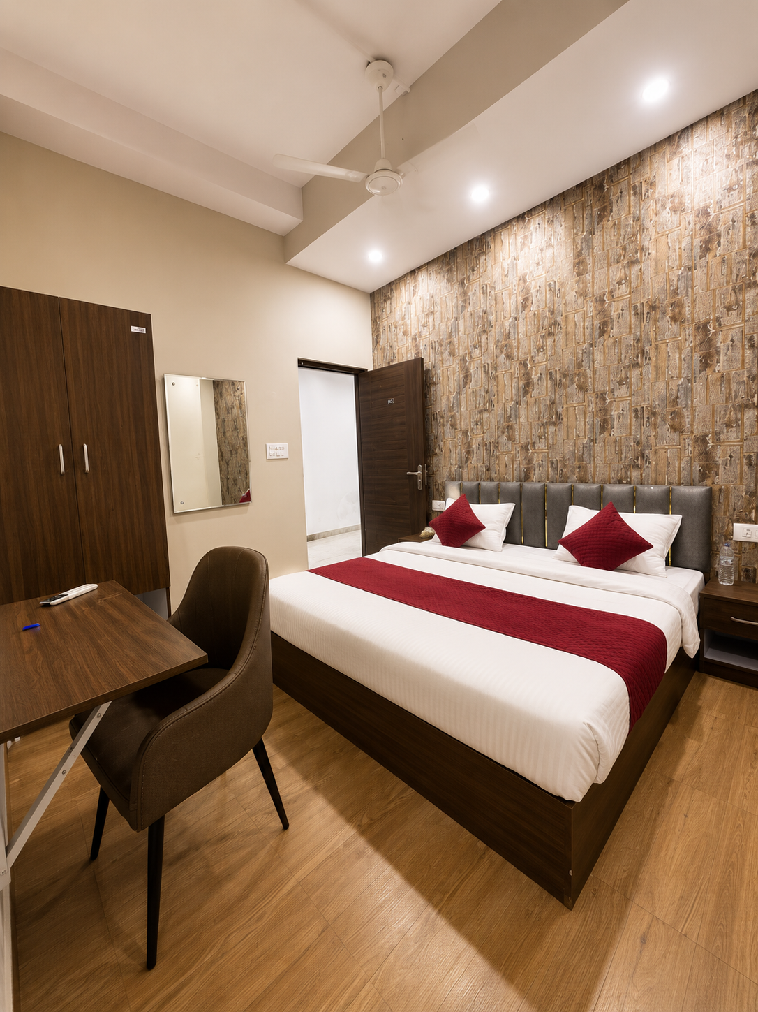 Yu Turn Hotel Room 5